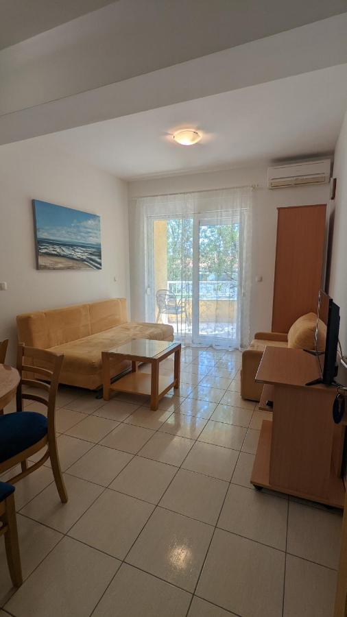 Apartments Vesna 格拉达茨 客房 照片