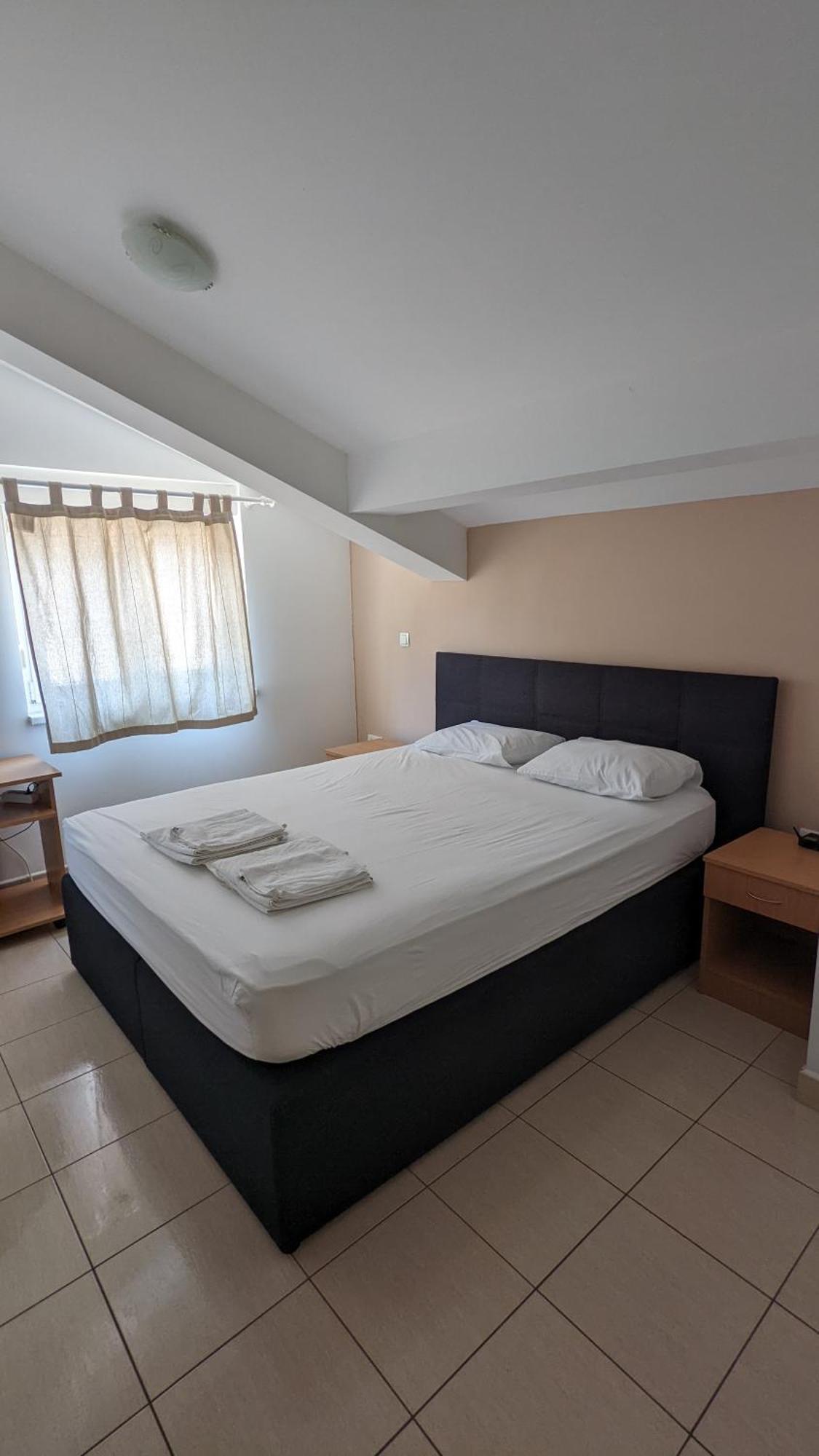 Apartments Vesna 格拉达茨 客房 照片