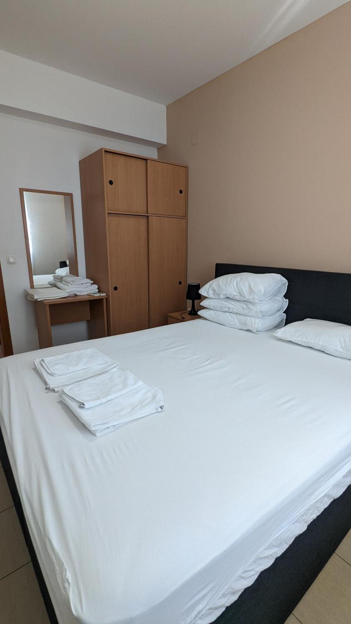 Apartments Vesna 格拉达茨 客房 照片