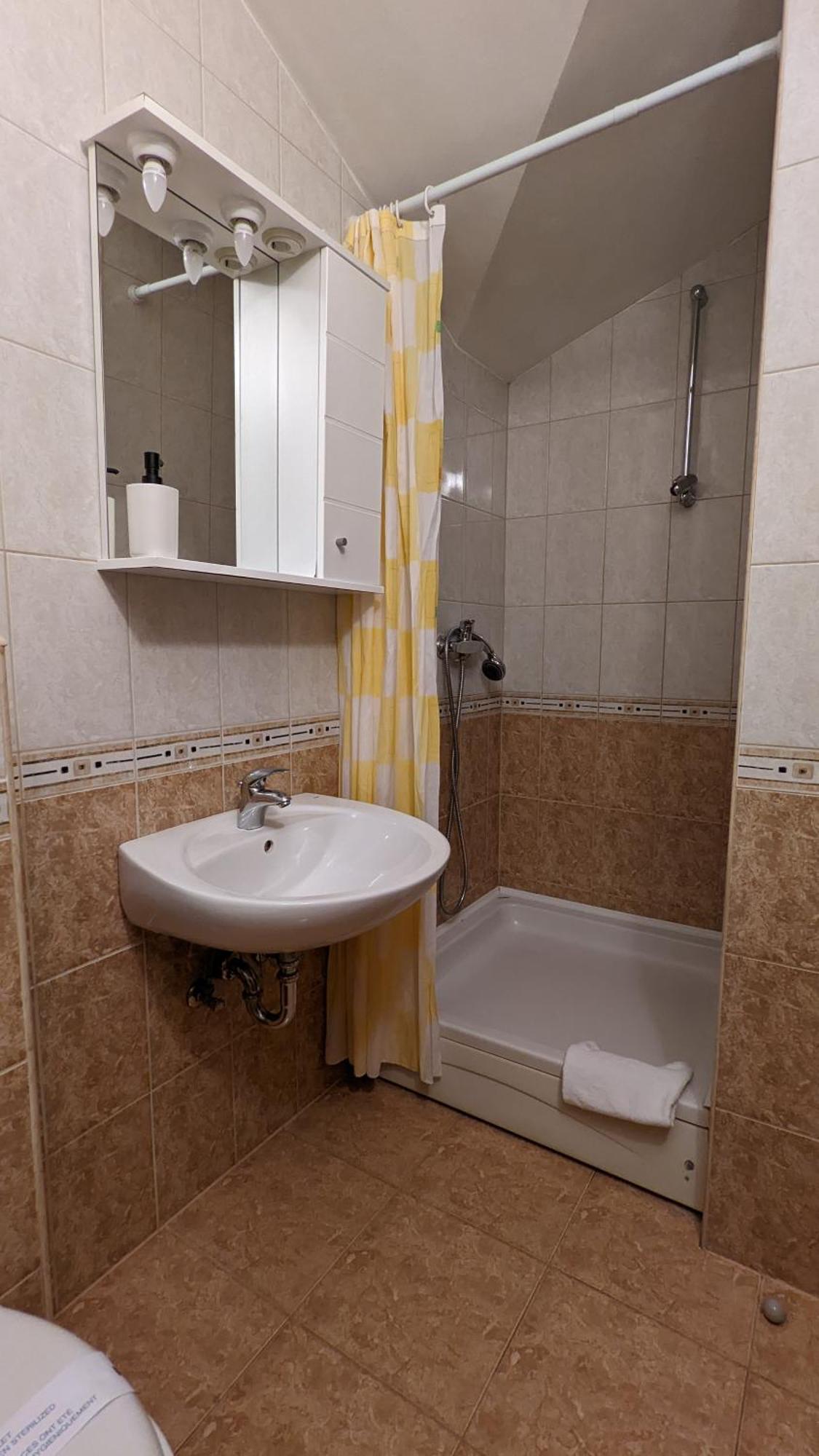 Apartments Vesna 格拉达茨 客房 照片