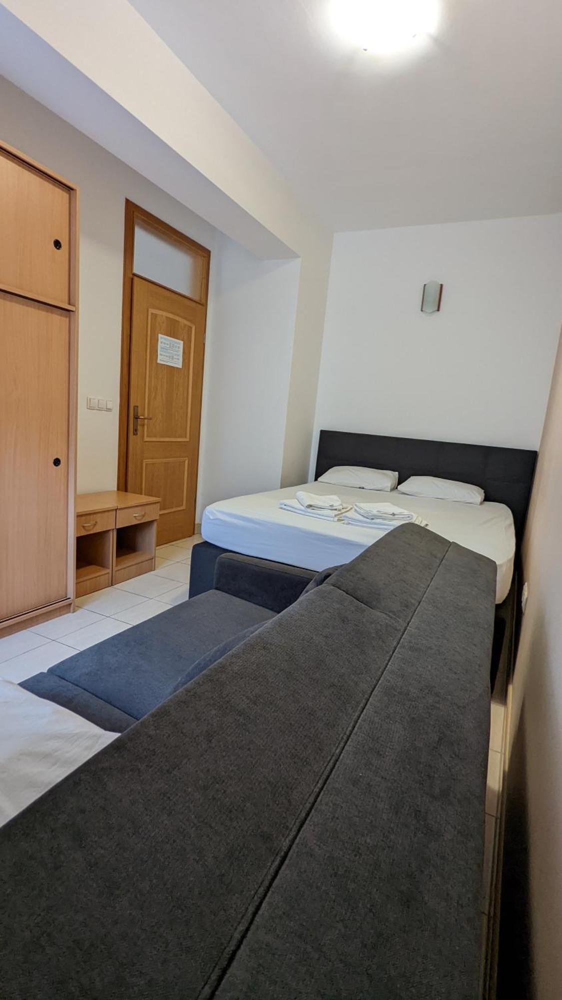 Apartments Vesna 格拉达茨 客房 照片