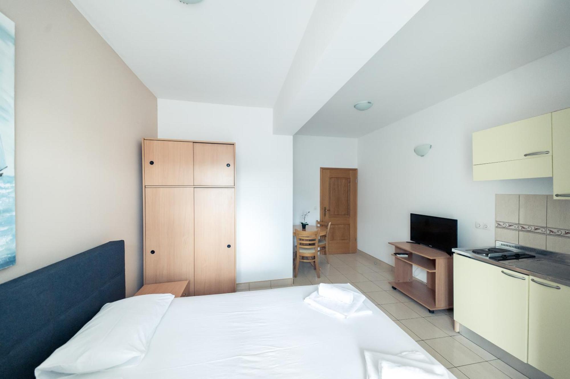 Apartments Vesna 格拉达茨 客房 照片
