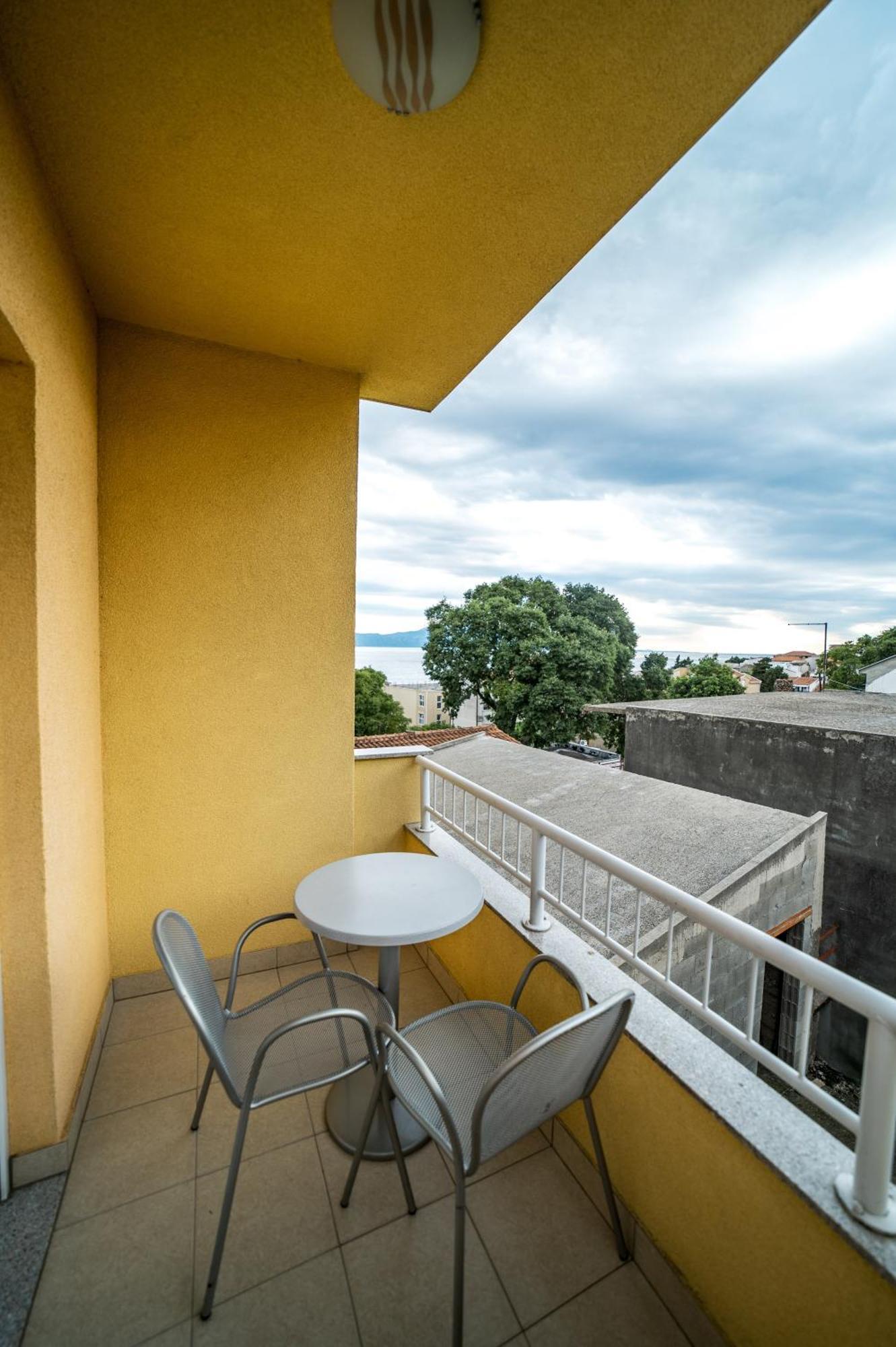 Apartments Vesna 格拉达茨 客房 照片